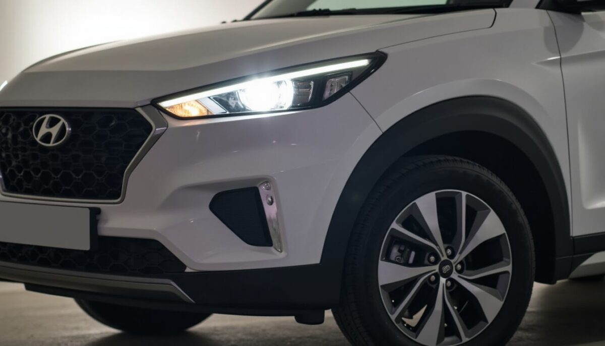 Hyundai Tucson : Comment résoudre le voyant allumé après un remplacement de batterie